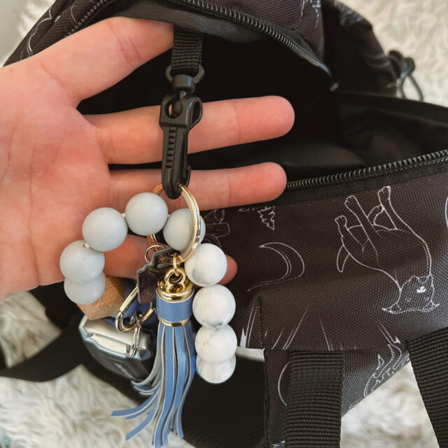 Mountain Pibble Sling Bag - Image 5